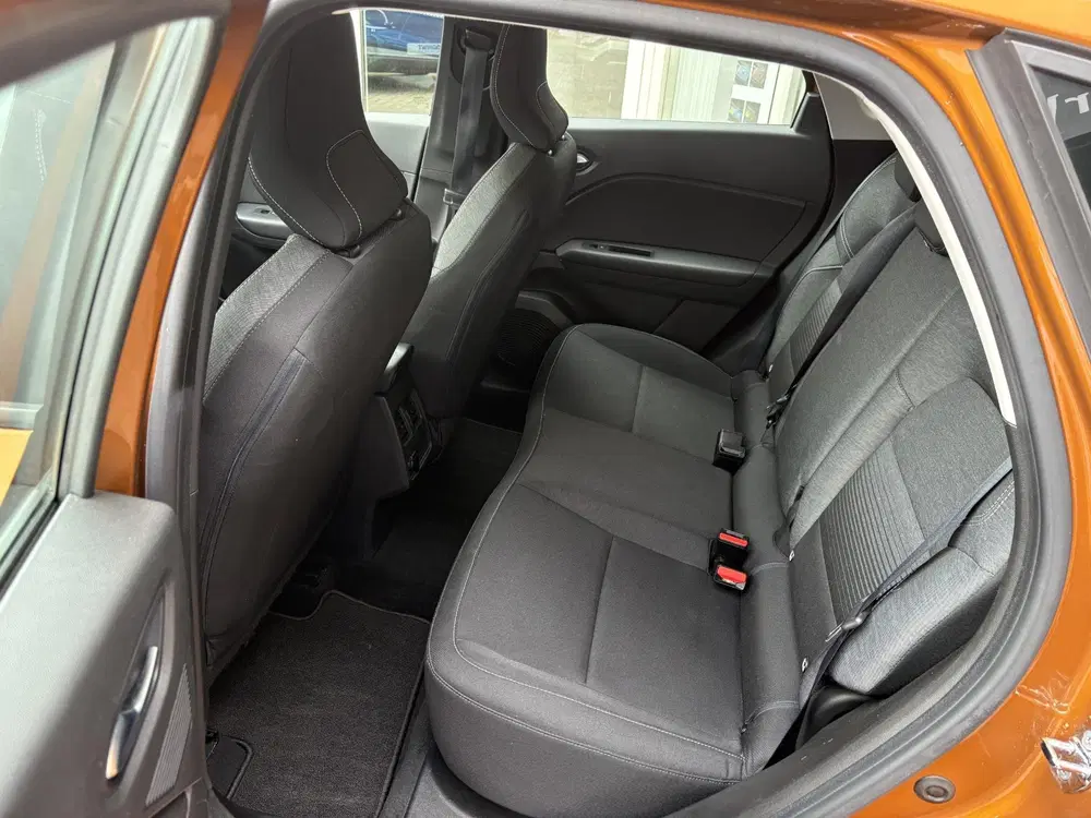 Renault Captur 1.3 TCe 130 Zen uit 2020, foto 8
