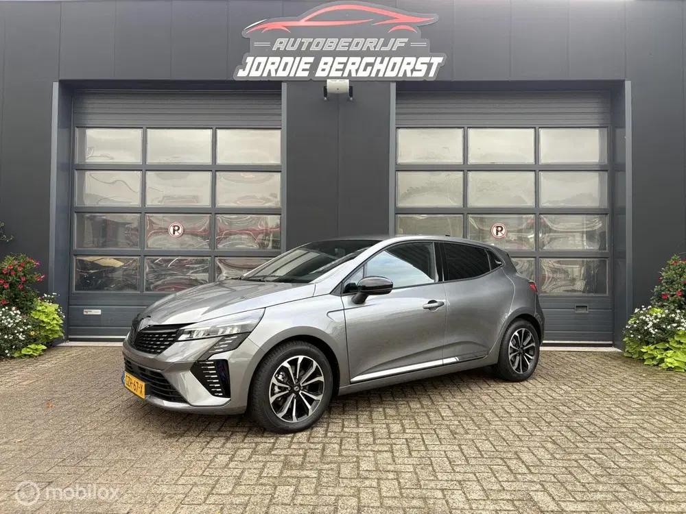Renault Clio 1.6 E-Tech Full Hybrid 145 techno uit 2024