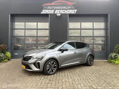 Renault Clio 1.6 E-Tech Full Hybrid 145 techno uit 2024