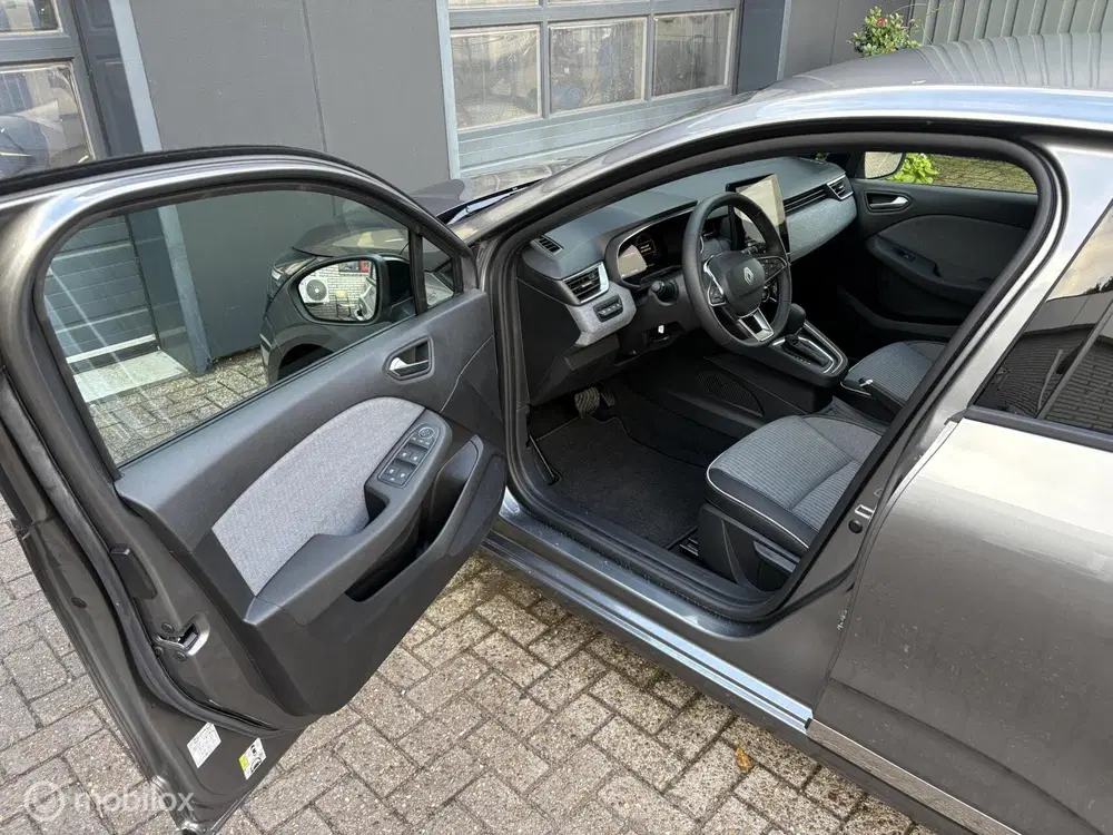 Renault Clio 1.6 E-Tech Full Hybrid 145 techno uit 2024, foto 9