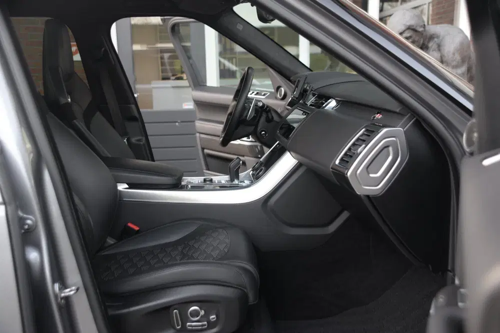 Land Rover Range Rover Sport 5.0 V8 SC SVR 576 PK uit 2020, foto 12
