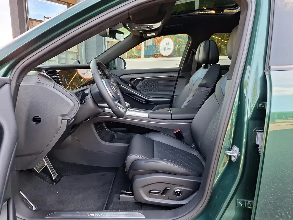 Voyah Free Limited Edition Business 4WD 106 kWh uit 2026, foto 3