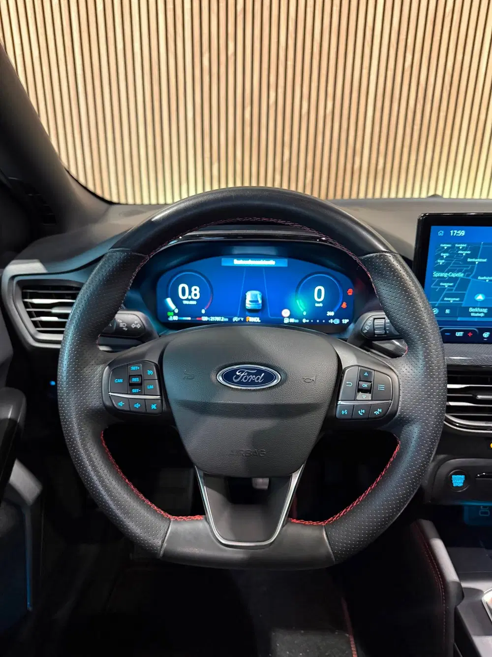 Ford Focus 1.0 EcoBoost Hybrid ST Line X uit 2024, foto 12