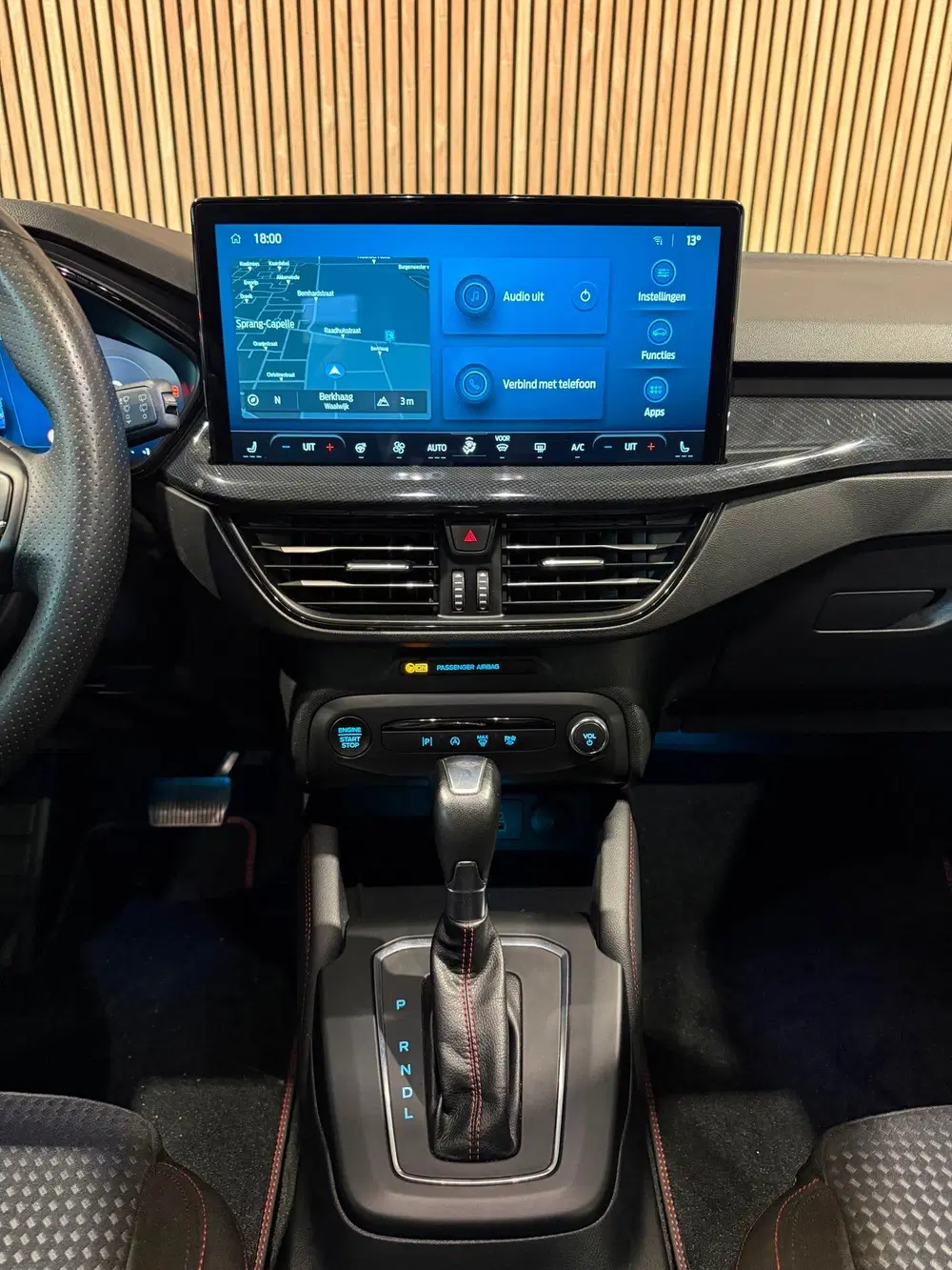 Ford Focus 1.0 EcoBoost Hybrid ST Line X uit 2024, foto 13
