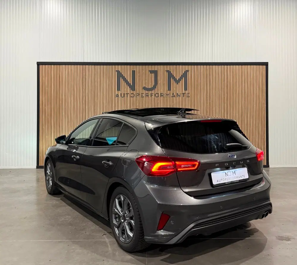 Ford Focus 1.0 EcoBoost Hybrid ST Line X uit 2024, foto 4