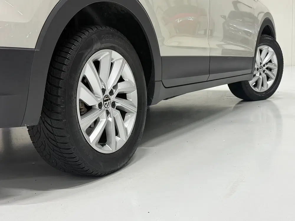 Volkswagen T-Cross Automaat uit 2023, foto 13