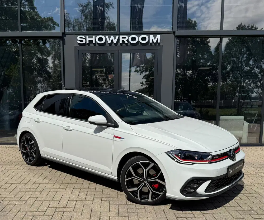 Volkswagen Polo 2.0 TSI GTI PANO KEYLESS BEATS uit 2023, foto 15