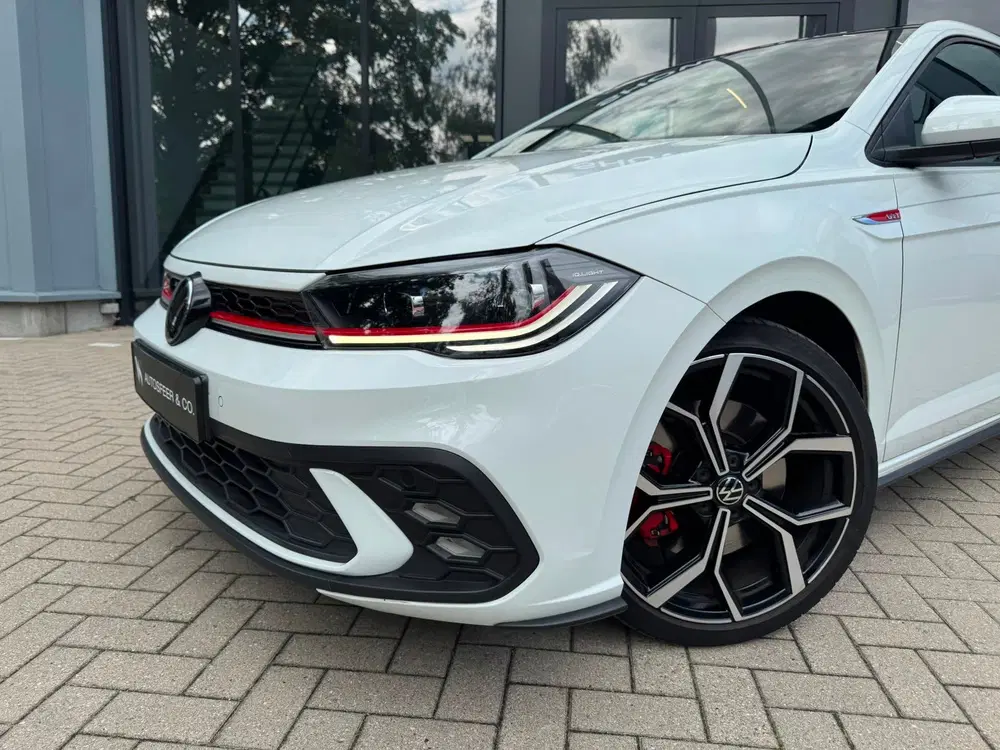 Volkswagen Polo 2.0 TSI GTI PANO KEYLESS BEATS uit 2023, foto 2