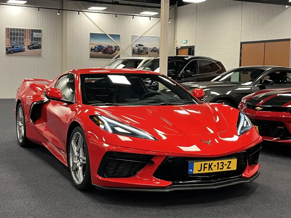 Chevrolet Corvette C8 6.2 V8 Stingray Coupe 2LT Z51 497PK uit 2024, foto 9