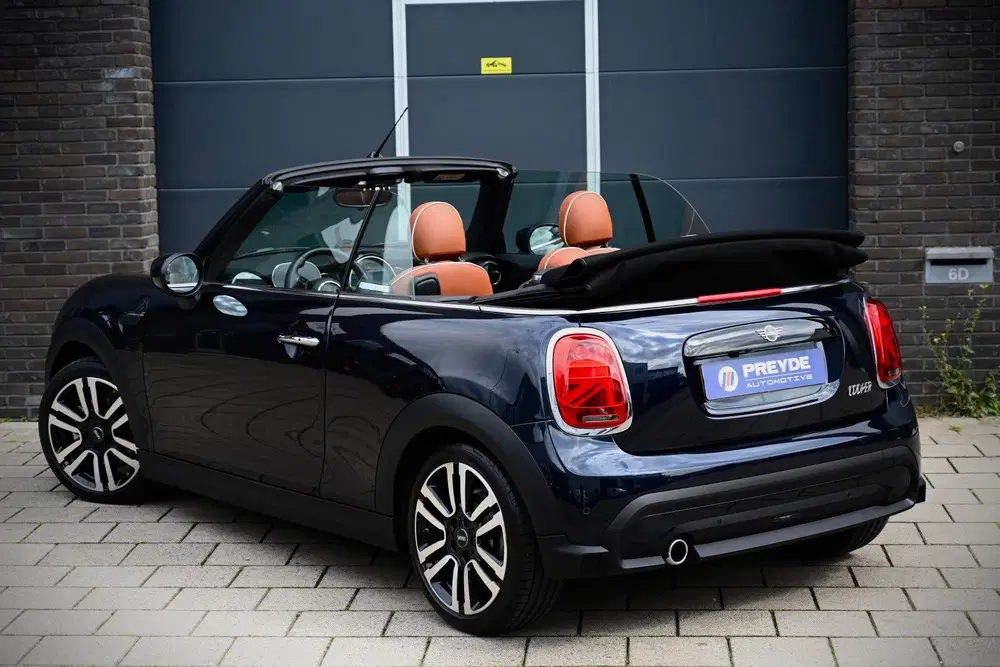 Mini Cabrio 1.5 Cooper MINI Yours Cabrio uit 2021, foto 2