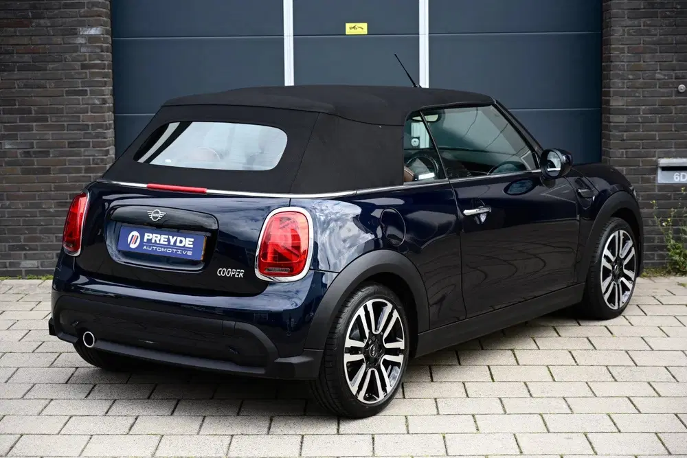 Mini Cabrio 1.5 Cooper MINI Yours Cabrio uit 2021, foto 3