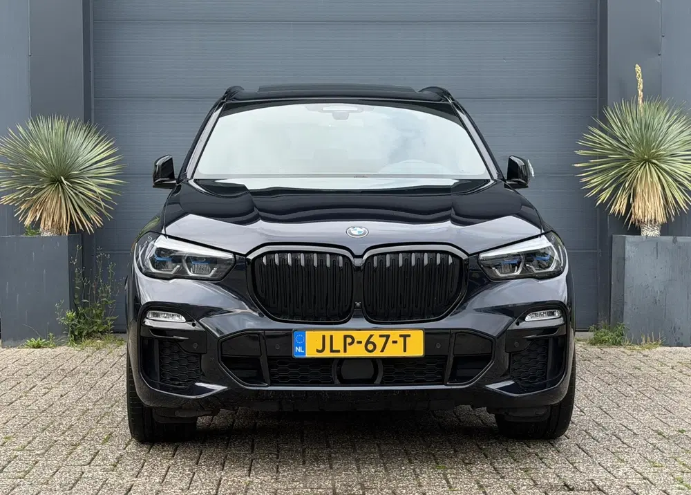 BMW X5 xDrive45e uit 2021, foto 3