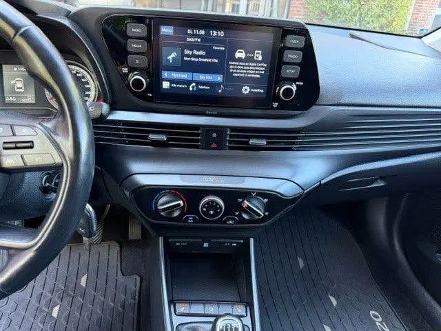 Hyundai i20 1.2 MPI Comfort uit 2020, foto 13