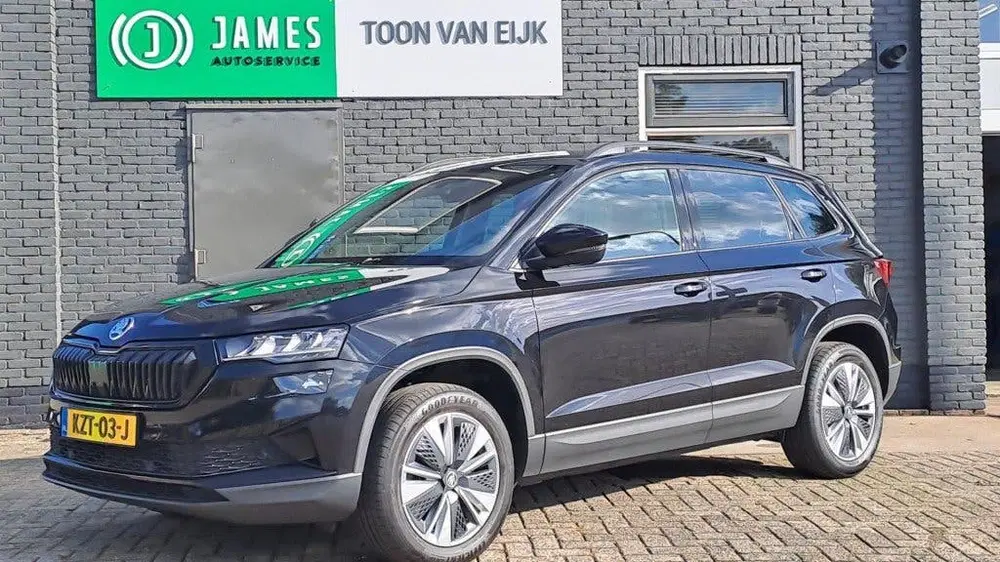 Skoda Karoq 1.5 TSI 150Pl busuness Edition uit 2023