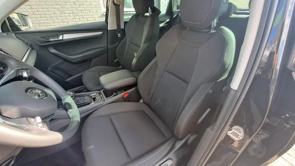 Skoda Karoq 1.5 TSI 150Pl busuness Edition uit 2023, foto 5