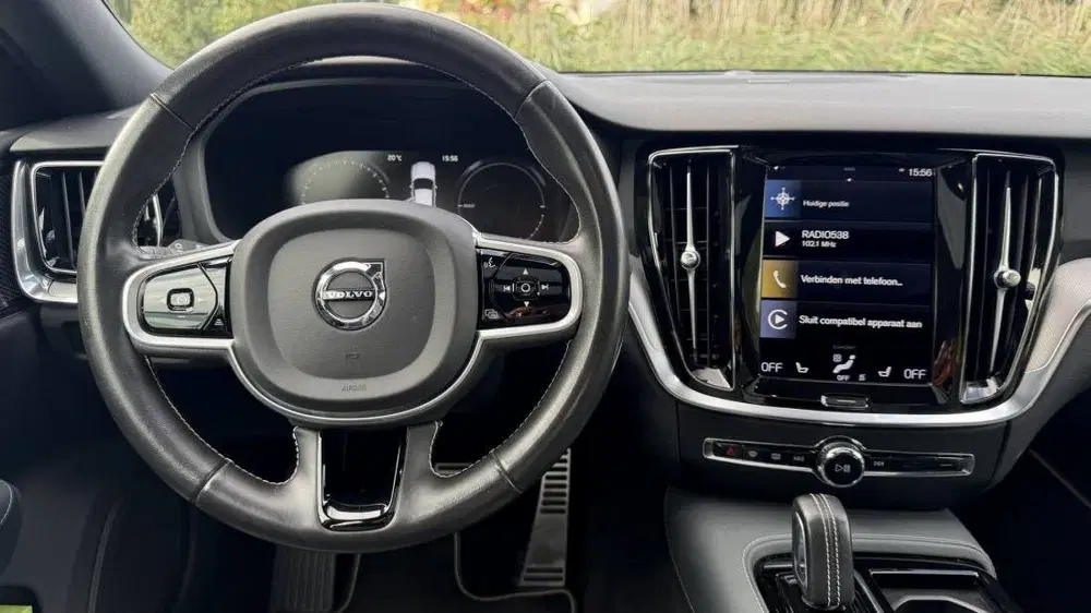 Volvo S60 2.0 Recharge T8 AWD R-Design uit 2021, foto 12
