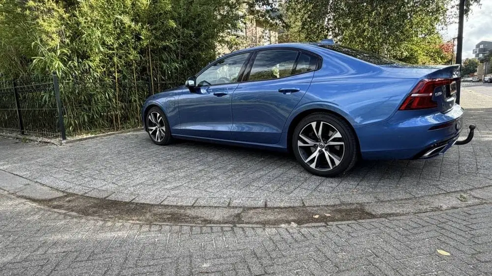 Volvo S60 2.0 Recharge T8 AWD R-Design uit 2021, foto 4