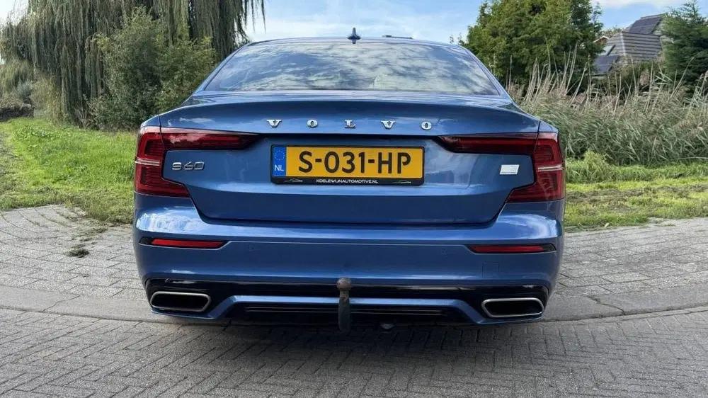 Volvo S60 2.0 Recharge T8 AWD R-Design uit 2021, foto 5