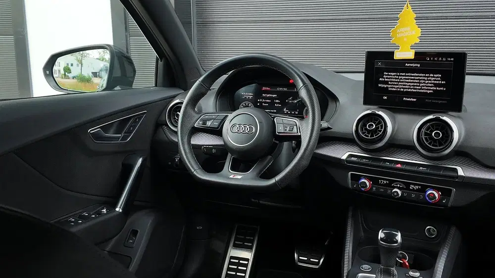 Audi Q2 35 TFSI S Edition uit 2024, foto 12