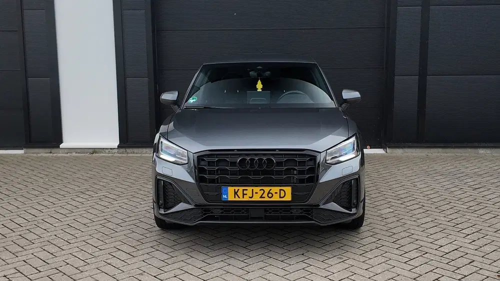 Audi Q2 35 TFSI S Edition uit 2024, foto 3