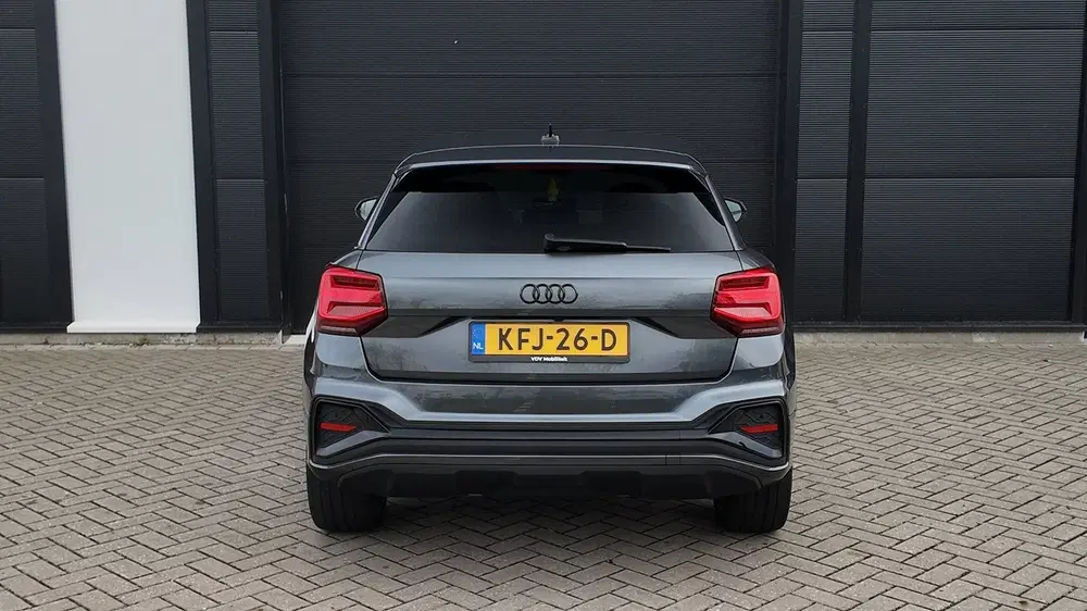 Audi Q2 35 TFSI S Edition uit 2024, foto 6