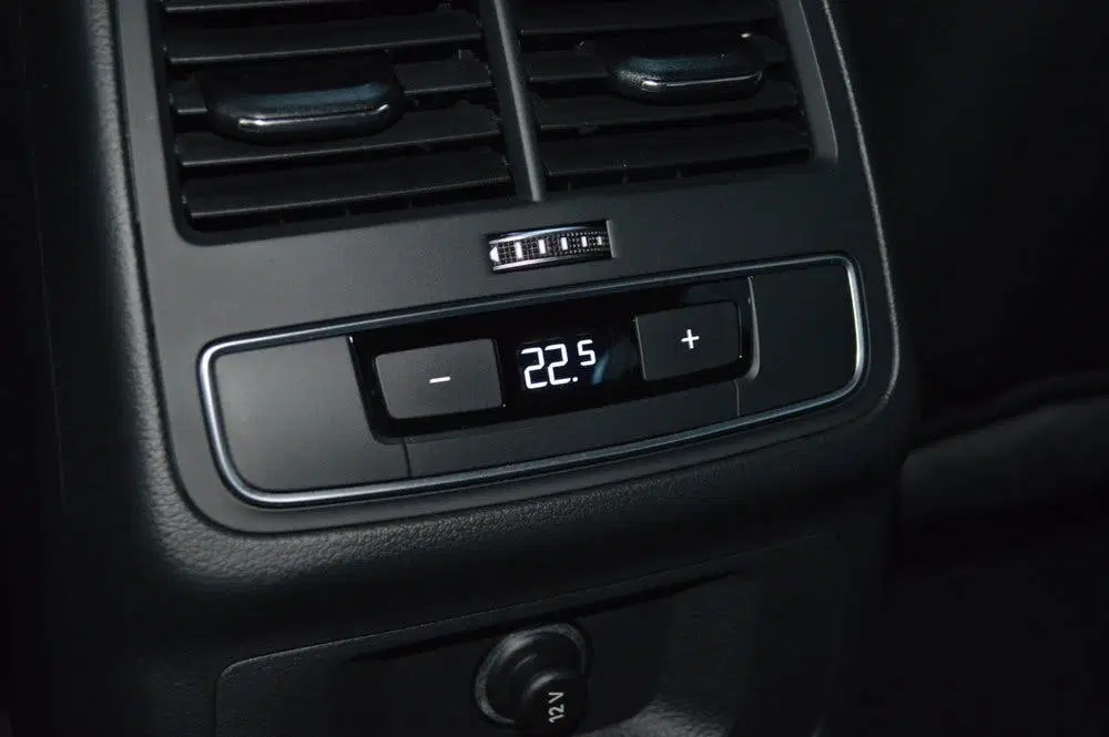 Audi A4 35 TFSI S-Line Led Massage CarPlay Pdc uit 2021, foto 11