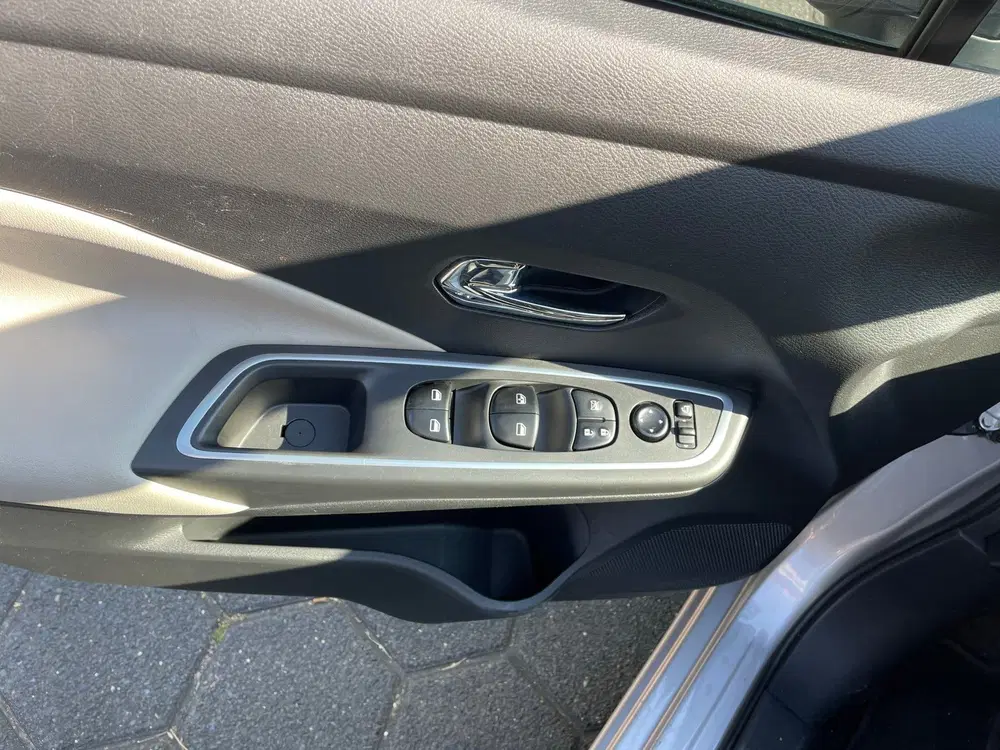 Nissan Micra 1.0 IG-T N-Design uit 2022, foto 10