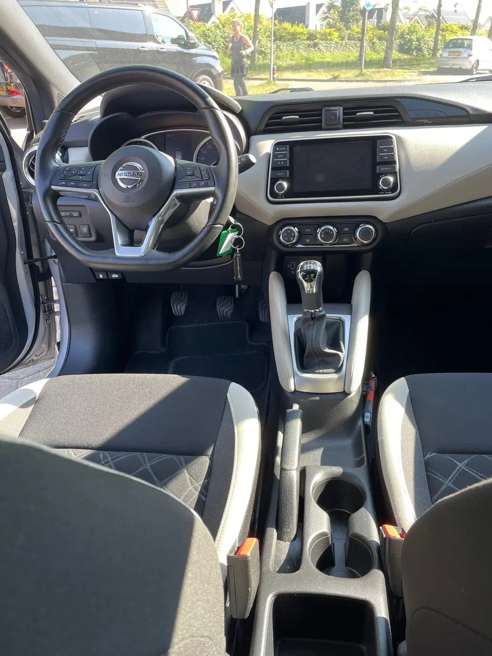 Nissan Micra 1.0 IG-T N-Design uit 2022, foto 9