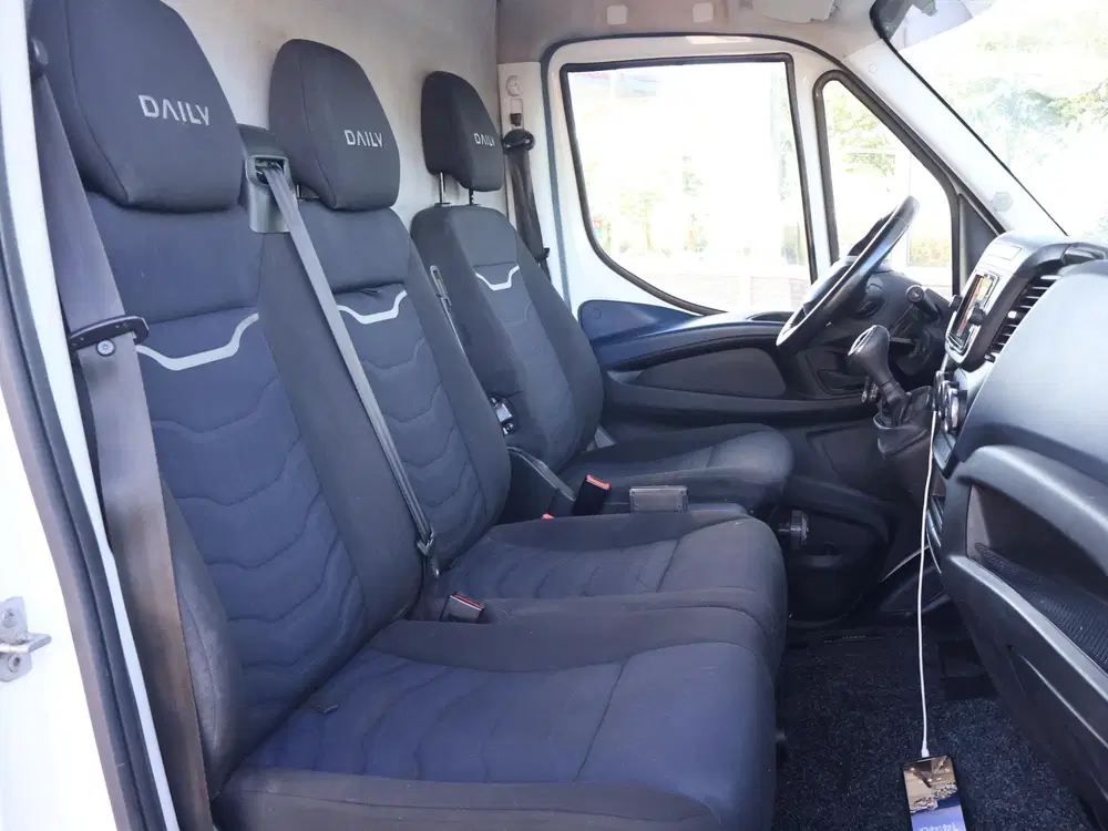 Iveco Daily 3520L 3.0 180 PK AUT8. +TREKHAAK 3500 KG uit 2021, foto 4