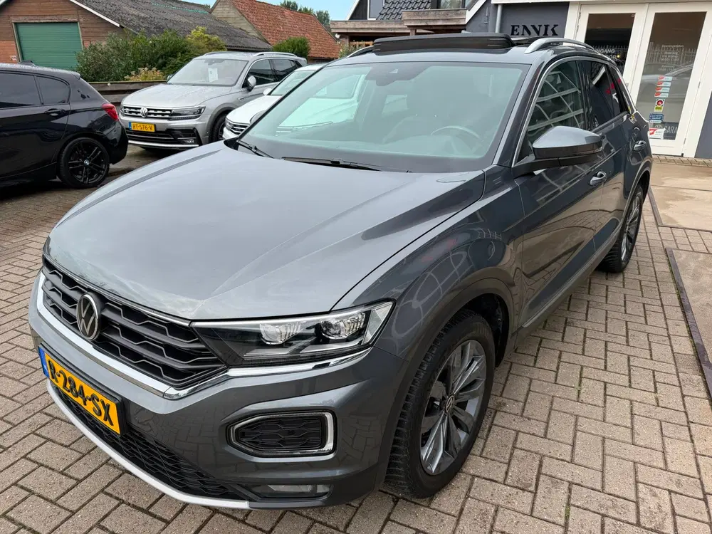 Volkswagen T-Roc 1.5 TSI Sport Business R-Line uit 2022, foto 14