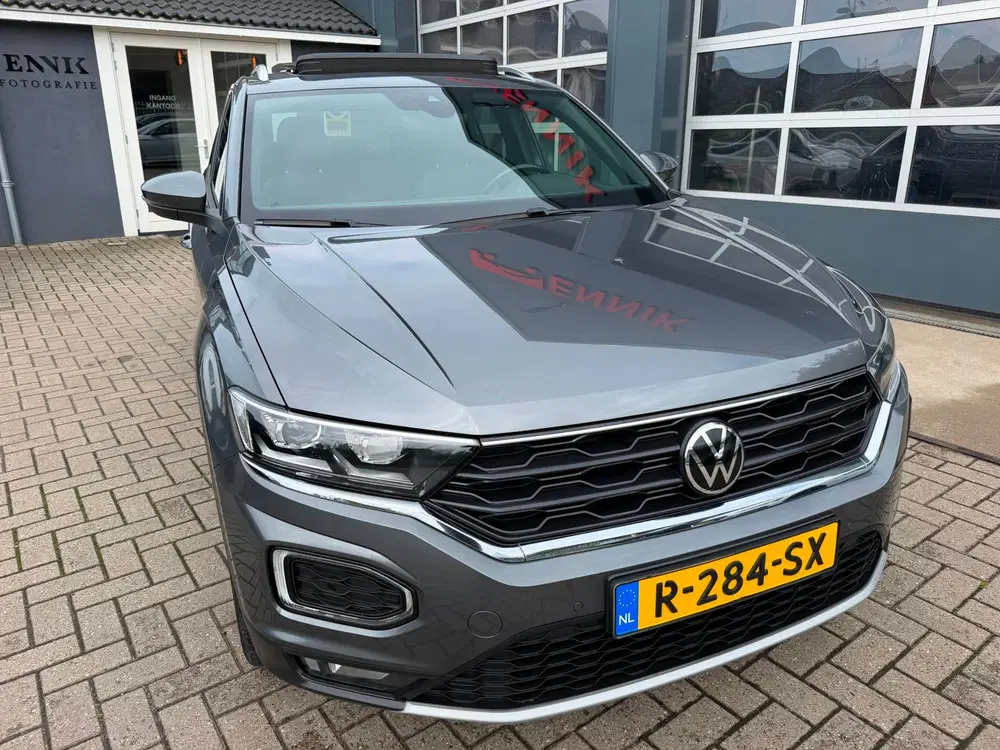Volkswagen T-Roc 1.5 TSI Sport Business R-Line uit 2022, foto 3