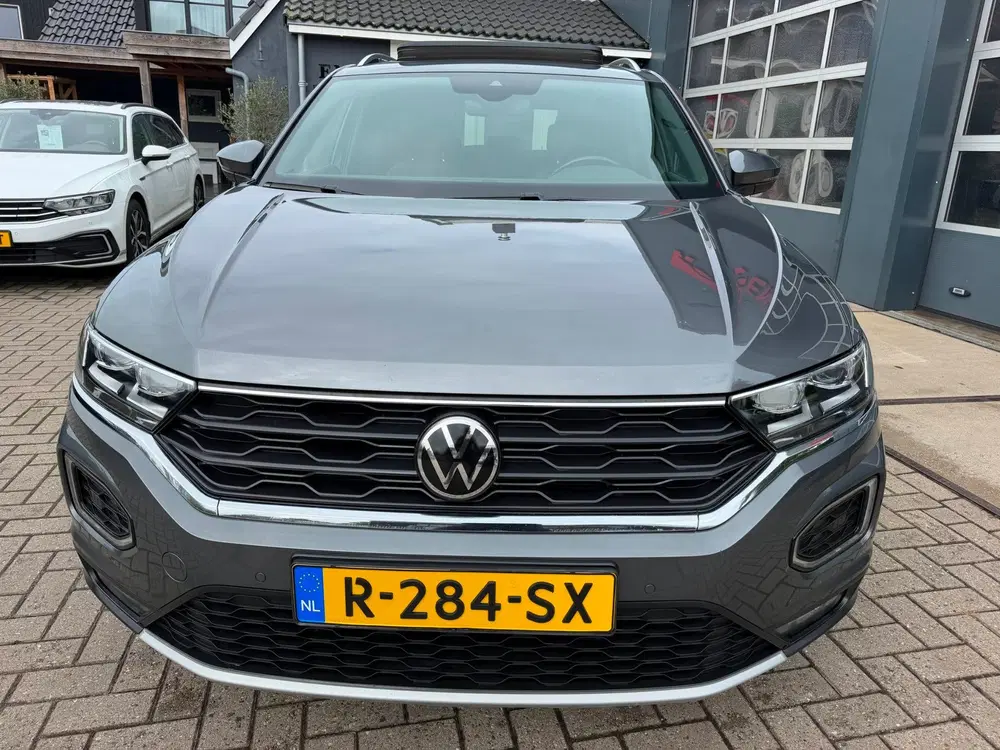 Volkswagen T-Roc 1.5 TSI Sport Business R-Line uit 2022, foto 4