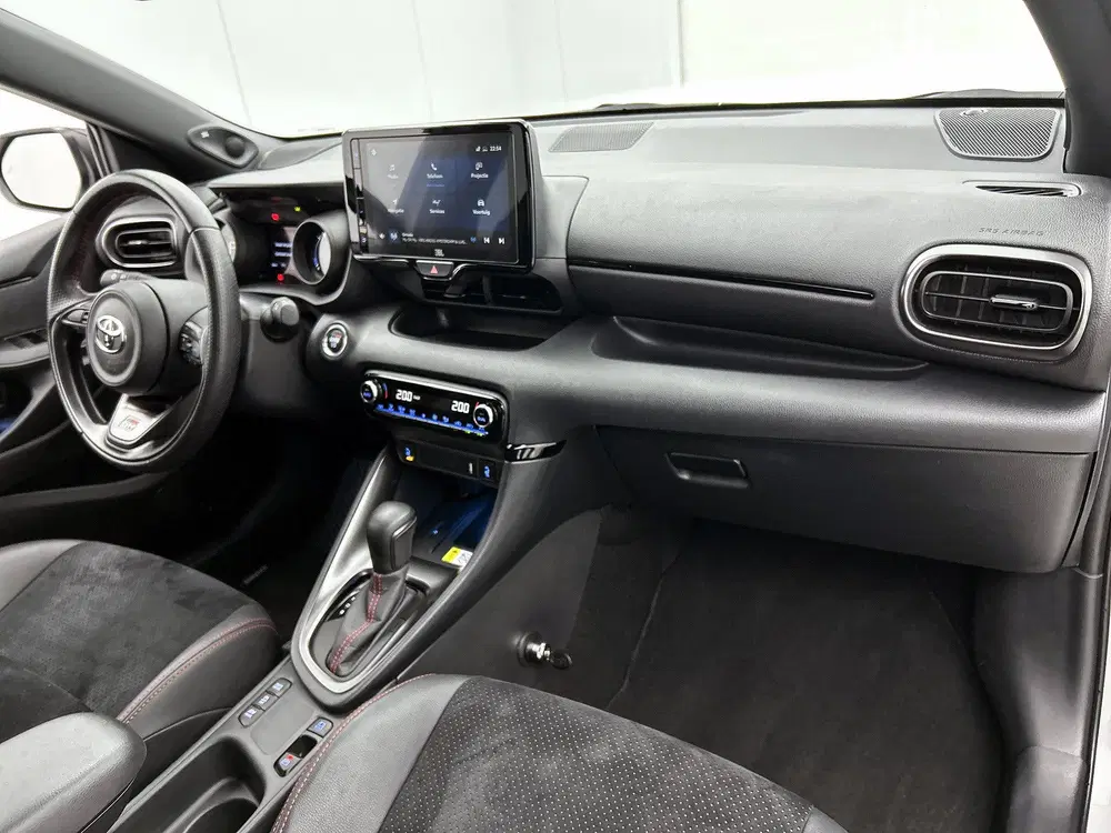 Toyota Yaris 1.5 Hybrid GR Sport Limited uit 2022, foto 10