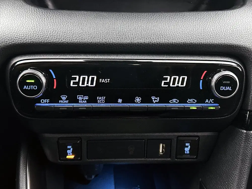 Toyota Yaris 1.5 Hybrid GR Sport Limited uit 2022, foto 8