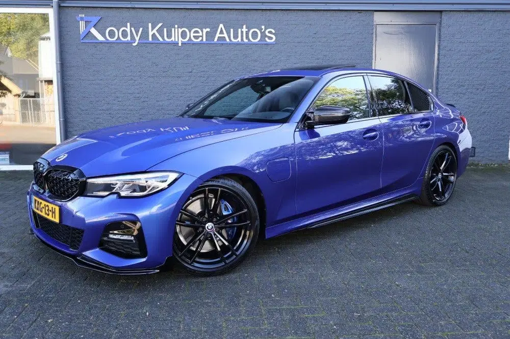 BMW 3-serie 330e (292pk) M340I Look Laser uit 2021