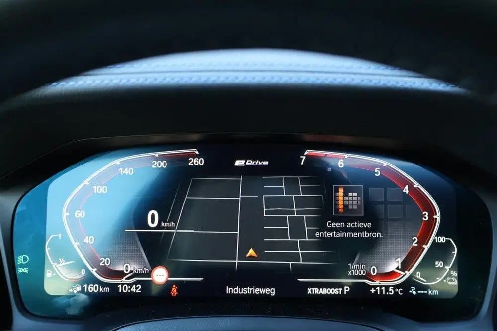 BMW 3-serie 330e (292pk) M340I Look Laser uit 2021, foto 11