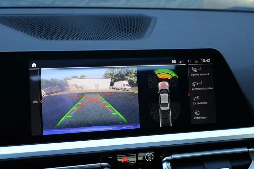 BMW 3-serie 330e (292pk) M340I Look Laser uit 2021, foto 14
