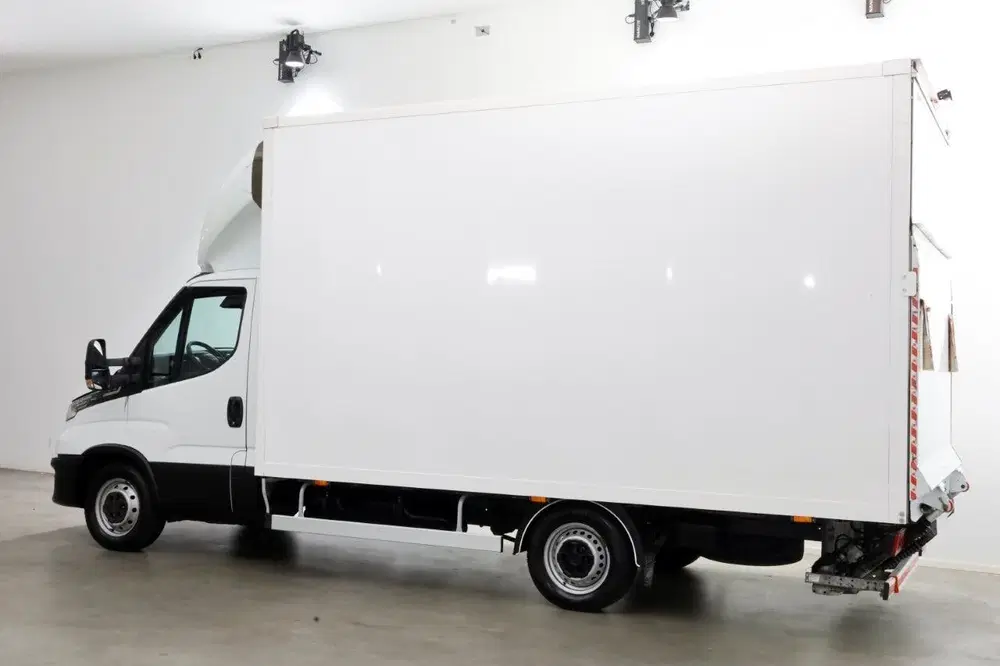 Iveco Daily 35S18 3.0 180pk HiMatic Automaat Bakwagen uit 2022, foto 11