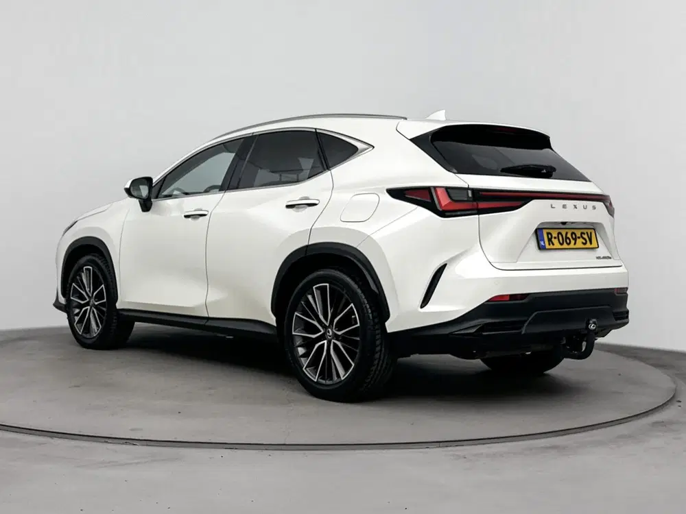 Lexus NX 450h+ AWD Executive Line uit 2022, foto 12