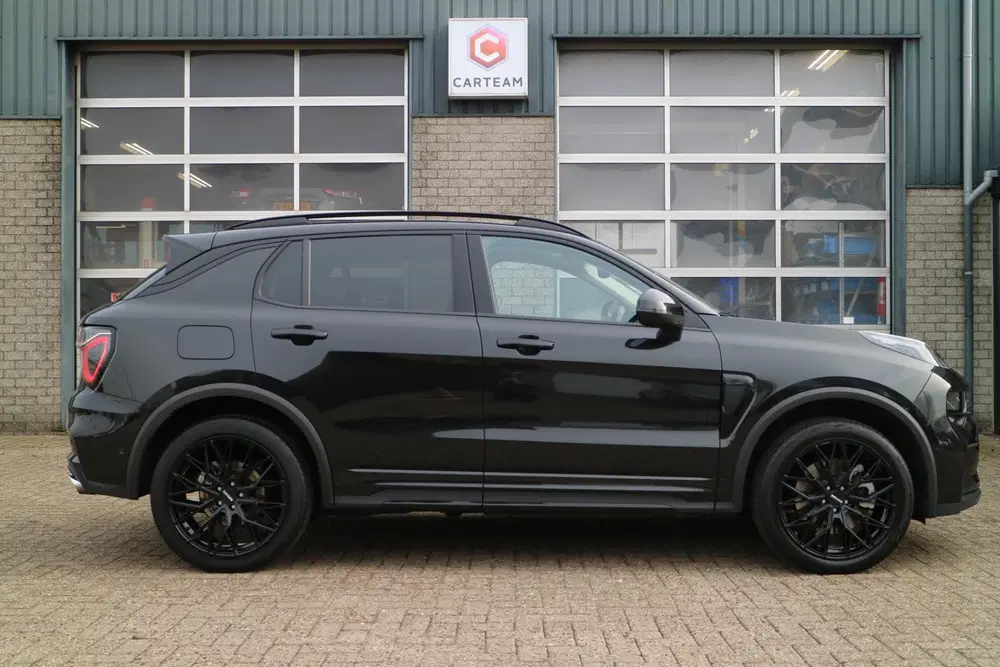 Lynk & Co 01 1.5 Midnight Black uit 2023, foto 6