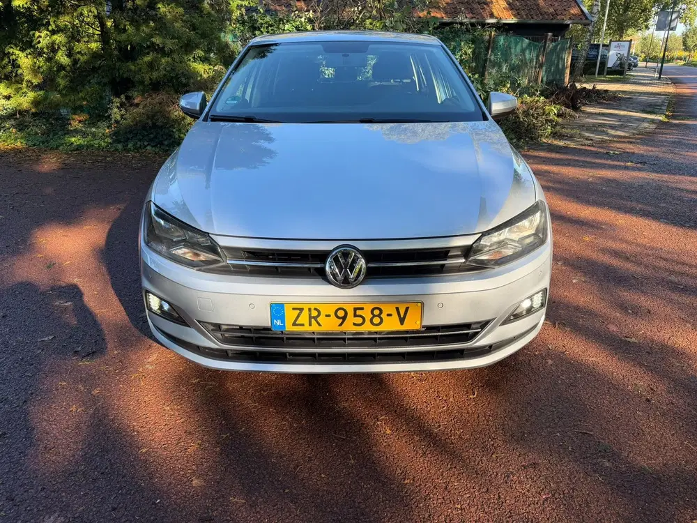 Volkswagen Polo 1.0 TSI Comfortline uit 2019, foto 2