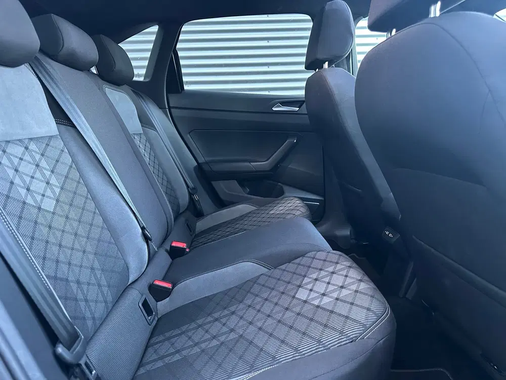 Volkswagen Taigo 1.0 TSI R-Line uit 2023, foto 13