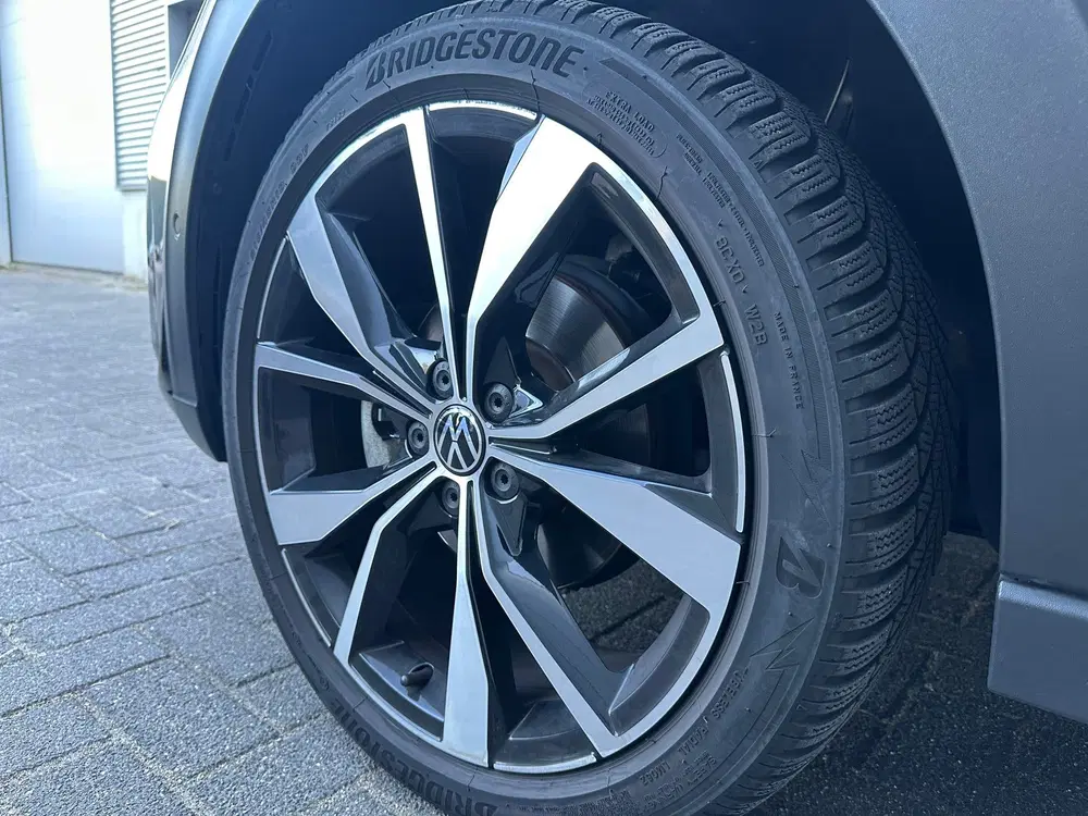 Volkswagen Taigo 1.0 TSI R-Line uit 2023, foto 8