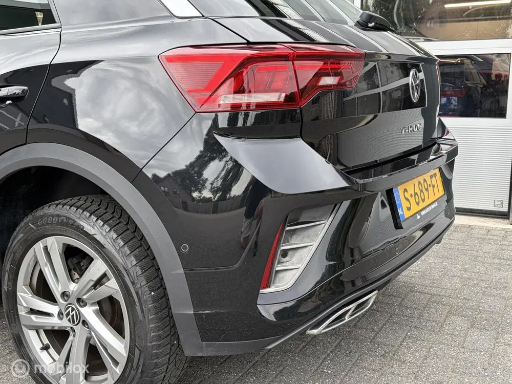 Volkswagen T-Roc 1.5 TSI R-Line Business uit 2023, foto 13
