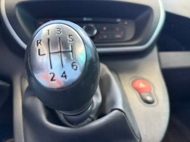 Renault Kangoo 1.5 Blue dCi 95 Luxe Maxi LENGTE 2 uit 2020, foto 11