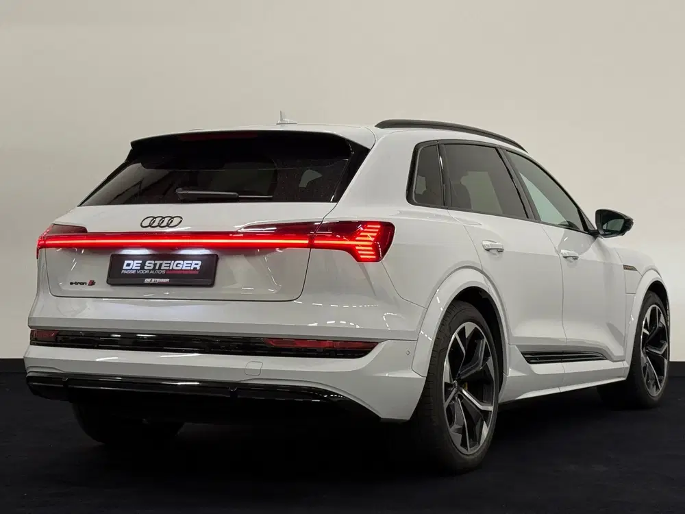 Audi e-tron S quattro 95 kWh B&O Memory Sfeer Luchtver uit 2022, foto 10