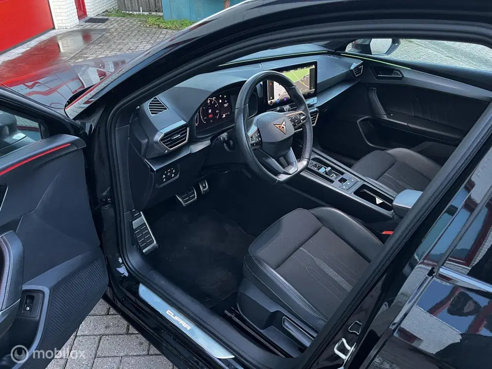 Cupra Leon 1.4 e-Hybrid PHEV uit 2024, foto 6