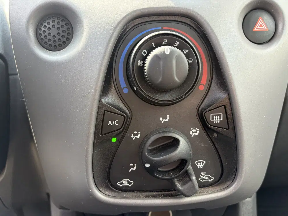 Peugeot 108 1.0 Active Airco uit 2021, foto 9