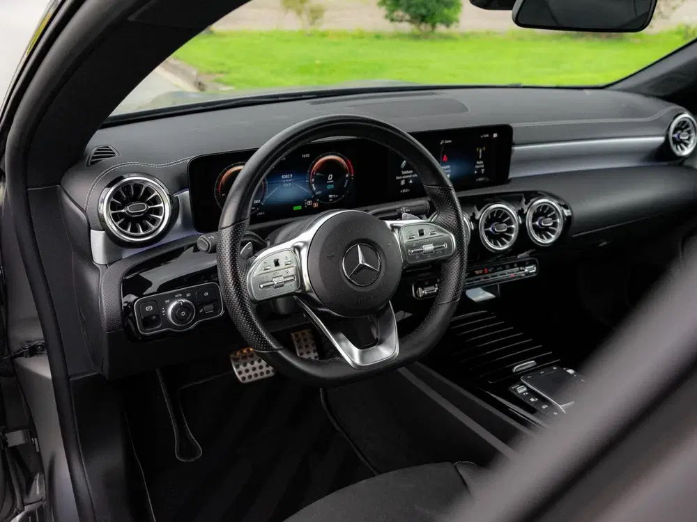 Mercedes-Benz CLA Mercedes CLA-klasse Shooting Brake 250 e A uit 2021, foto 3