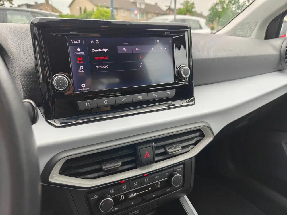 SEAT Arona 1.0 TSI Style uit 2023, foto 12